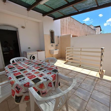 Casa Luigi a 400m Dalla Sabbia Lido Marini Esterno foto